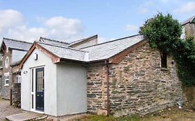 Hendre Aled Cottage 1